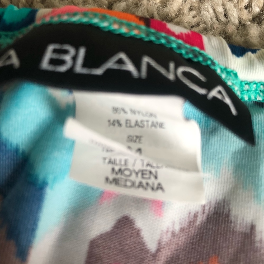 La Blanca beach coverup!! - Picture 2 of 4